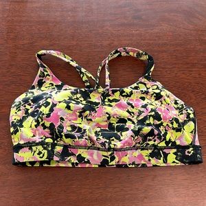 Lululemon sports bra